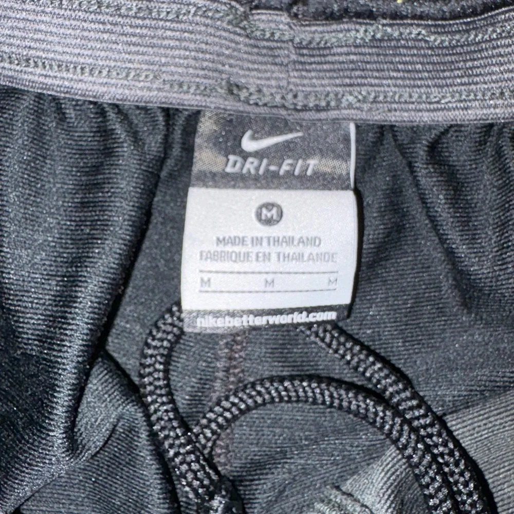 Nike Men's Athletic Shorts in Gray and Black - Picture 2 of 2
